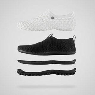 デザイナー、マーク・ニューソンが語る「NIKE ZVEZDOCHKA」誕生秘話｜NIKE SPORTSWEAR