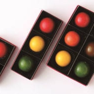 EAT｜フォションが色鮮やかな生チョコ「ボンボンショコラ　コロレ」を期間限定販売