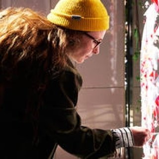 はかなくも喜びに満ちた、アートと香りが描く春｜ISSEY MIYAKE