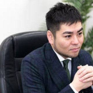 男性美容研究家・藤村 岳が解説する「手もとに置きたいデザインの魅力」｜INTERVIEW（2）