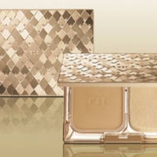 エストが提唱する“なめらか艶肌”仕上げが楽しめる新ファンデーション発売｜est