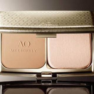 コスメデコルテ 最高峰ファンデ「AQ ミリオリティ」、美白ファンデ「エバークリスタル」登場｜COSME DECORTE