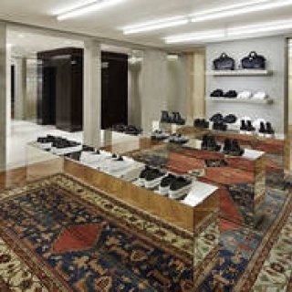 パリ・マレ地区にメンズのみを扱う「ジバンシィ ストア」が誕生｜GIVENCHY by Riccardo Tisci