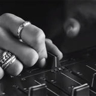 ポメラートから新作コレクション「ミラノ」誕生｜POMELLATO