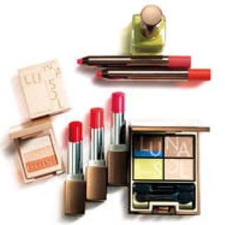 ルナソル　風を感じさせる涼やかな表情を生み出す夏コレクション｜LUNASOL