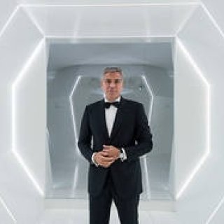 オメガ｜スピードマスターの歴史をジョージ・クルーニーらが祝福｜OMEGA