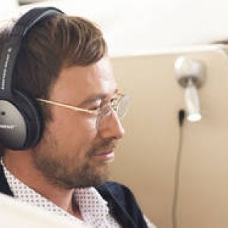 最新ノイズキャンセリング・ヘッドホンがJAL 国際線ファーストクラス全席に搭載｜BOSE