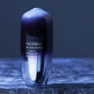 先端テクノロジーを結集した高機能美容液で輝く肌へ｜SHISEIDO