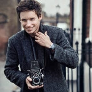 オスカー俳優エディ・レッドメインがオメガ アンバサダーに就任｜OMEGA