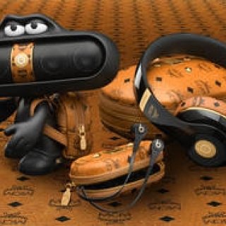 共通のDNAをもつ「MCM」と「Beats by Dr. Dre」の限定コラボアイテムが発売｜MCM