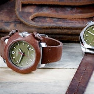 ビクトリノックスがビンテージレザーを使用した特別モデルを披露｜VICTORINOX SWISS ARMY