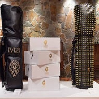 新ブランド「ヴイ トゥエルヴ」第一弾、着せ替え式キャディバッグ発表｜V12