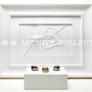 ブランド設立25周年を記念したアーカイブコレクションを展示｜M・A・R・S