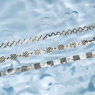 新作の箔アクセサリーを初披露する辰野しずかのポップアップが開催｜HAQUA