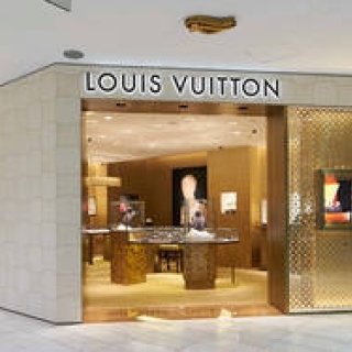 ルイ・ヴィトン 松屋銀座店 ウォッチ＆ジュエリー サロンがリニューアル｜LOUIS VUITTON
