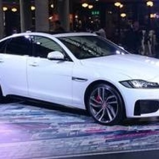 ジャガー新型XF、日本上陸|Jaguar