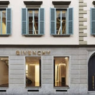 ミラノ・サンタンドレア通りにフラッグシップショップがオープン｜GIVENCHY
