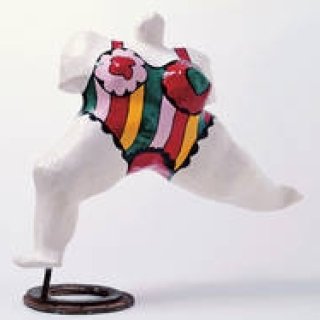 ニキと日本とのつながりに光を当てる大回顧展｜THE NATIONAL ART CENTER, TOKYO