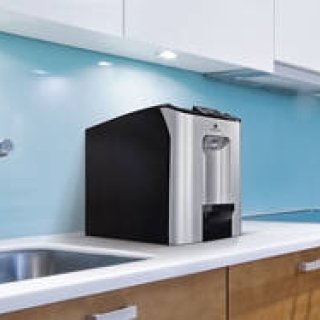 水道直結で使えるUVハイブリッド浄水サーバー「Cube」が日本上陸｜Waterlogic