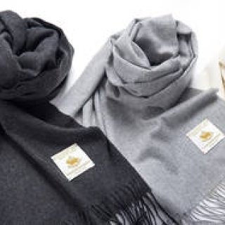 冬のスーツスタイルを格上げする大判カシミヤストール｜FAIRFAX