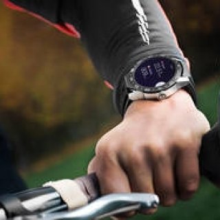 タグ・ホイヤーがブランド初のコネクテッドウォッチを発表｜TAG HEUER