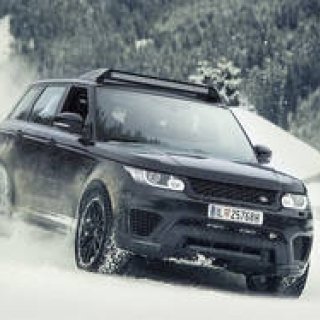 映画『007 スペクター』で使用したレンジローバーを展示｜JAGUAR LAND ROVER