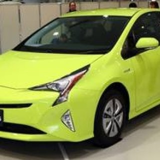 新型「プリウス」デビュー｜Toyota 