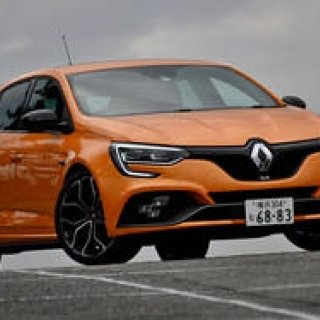 いま注目の最新コンパクトハッチバック3選 Part 2｜ルノー メガーヌR.S.