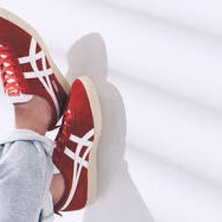 「オニツカタイガーストライプ」50周年、当時のモデルが復刻｜Onitsuka Tiger