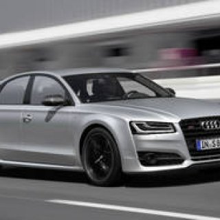 さらにパフォーマンスを高めたS8 plusを発売|Audi