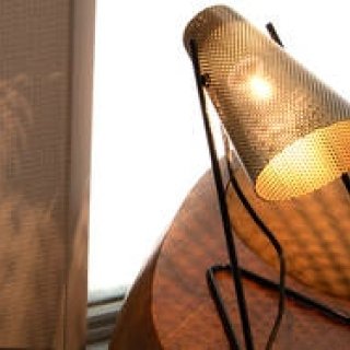 ロサンゼルス発、人気デザインチームが手がけたミニマルなランプ｜commune