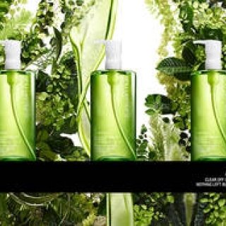 進化を遂げたシュウ ウエムラのクレンジング オイル「A/O」｜shu uemura