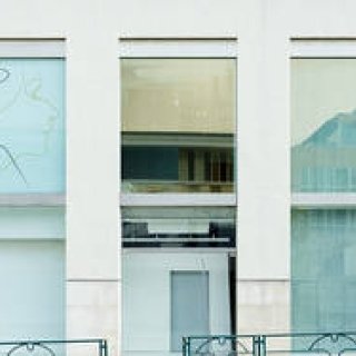 日本初上陸。パリ発の新しい自分発見サロンが青山にオープン｜THE BOOK 