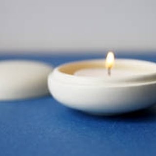 マカロンを彷彿とさせる、カラフルなセラミックケース｜Jonas Lindholm