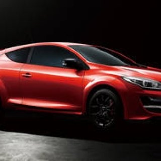 ニュルブルクリンク最速の血統を持つ限定車「メガーヌ ルノー・スポール 273 トロフィー 2」発売|Renault