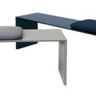 サイドテーブルに、ベンチに。浮遊感を感じるミニマルな家具 ｜Schönbuch