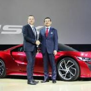 ついに復活！　ホンダNSXが日本でも正式発表｜Honda