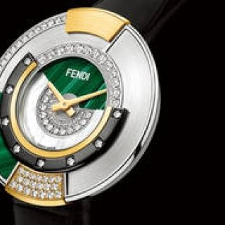 デルフィナ・デレトレズ・フェンディとのコラボウォッチを発表｜Fendi Timepieces