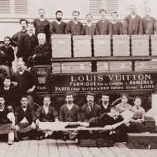 遠くまで旅する人たちに……｜LOUIS VUITTON