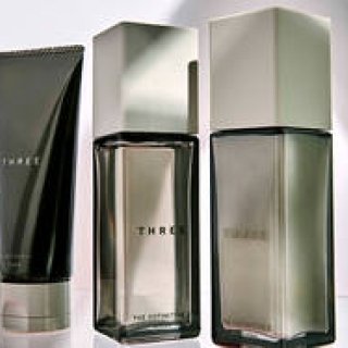 【1/25発売】ついに誕生！ 男のスリー｜THREE