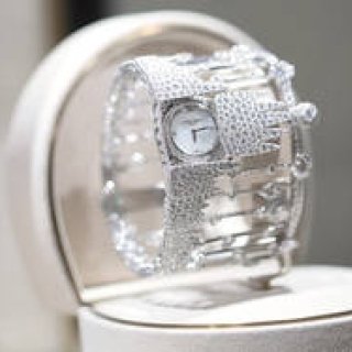 選んだスタイルが己のスタイルになっていく「SALON de CHAUMET」|CHAUMET