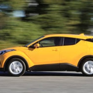 トヨタの最新コンパクトSUV「C-HR」に試乗|TOYOTA