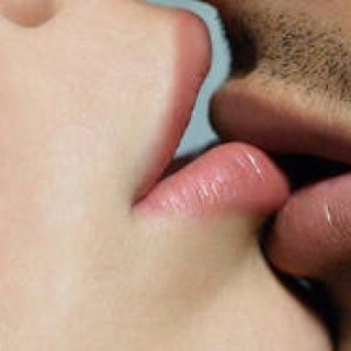 バレンタインに贈りたい、彼へのリップバーム|GIORGIO ARMANI BEAUTY
