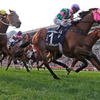 ロンジンが受け継ぐ、競馬界のノーブル・エレガンス｜LONGINES