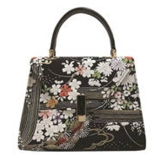 ヴァレクストラの東京ミッドタウン店がリニューアルオープン｜Valextra