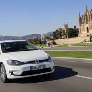 新しくなったeゴルフ＆ゴルフGTEに試乗｜Volkswagen