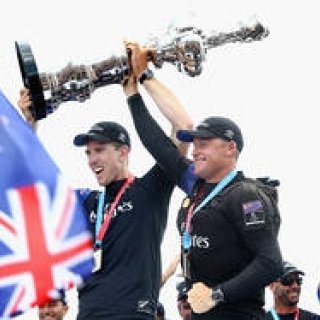 オメガが支援するチーム・ニュージーランドが第35回アメリカズカップを奪取｜OMEGA