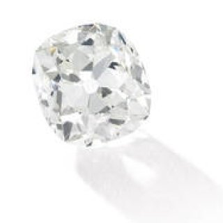 10ポンドの指輪が約66万ポンドで落札｜JEWELRY