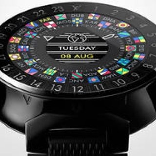 旅を楽しむアンドモア。「タンブール ホライゾン」｜LOUIS VUITTON