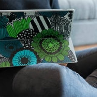 脱ガジェット宣言！　マリメッコで、アルカンターラで、自分だけのスタイルを楽しむ｜Microsoft